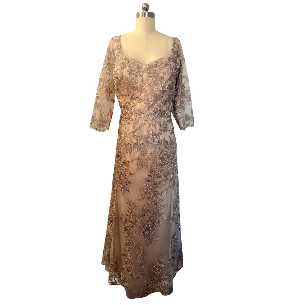 New! La Femme 28053 Floral Embroidered Mesh A-Line Gown Champagne Sz 16 - Picture 3 of 6